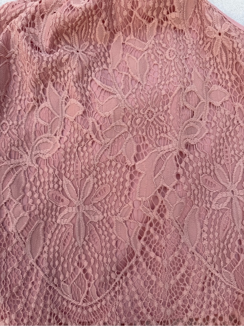 Lace Halter Cami Top in Dusty Rose Size M - Picture 6 of 6